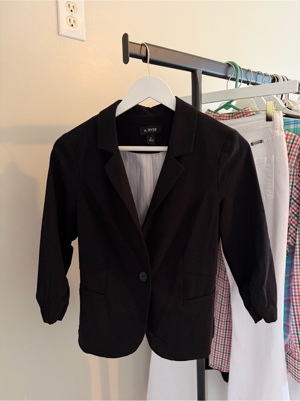 A. Byer Black Women's Tailored Single-Button Blazer